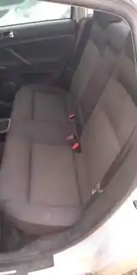 Veículo de Sucata volkswagen passat berlina (3b3) advance do ano 2003 alimentado alt