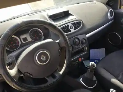 Veículo de Sucata renault clio iii exception do ano 2007 alimentado k9k t7