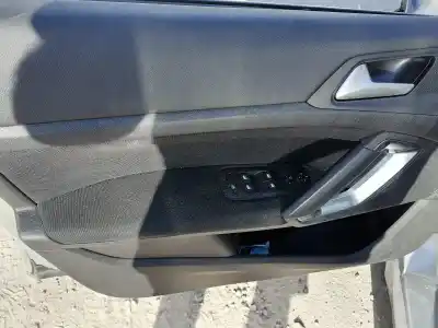 Véhicule à la ferraille peugeot 308 sw bh01 de l'année 2017 alimenté bh01