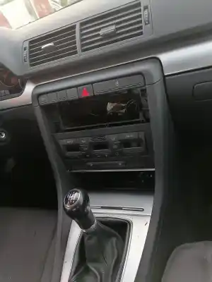 Здавання транспортного засобу audi a4 b7 (8ec) 2.0 tdi 16v року 2005 потужний blb