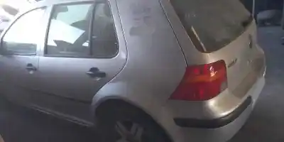Veículo de Sucata volkswagen golf iv berlina (1j1) 1.6 do ano 2001 alimentado alh