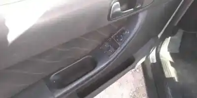 Sloopvoertuig audi a3 (8l1) 1.6 van het jaar 2002 aangedreven apf