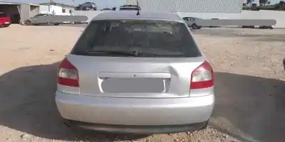 Sloopvoertuig audi a3 (8l1) 1.6 van het jaar 2002 aangedreven apf