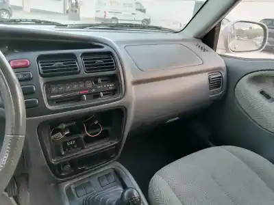 Sloopvoertuig suzuki grand vitara i (ft, ht) 2.0 td 4x4 (sq 420d) van het jaar 1998 aangedreven rf