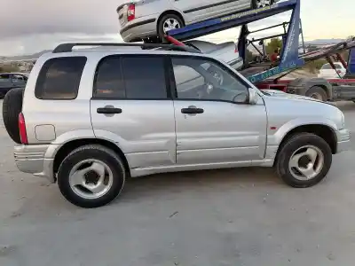 Sloopvoertuig suzuki grand vitara i (ft, ht) 2.0 td 4x4 (sq 420d) van het jaar 1998 aangedreven rf