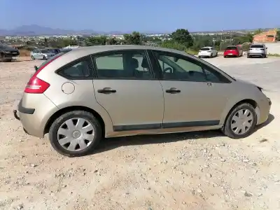 Sloopvoertuig citroen c4 berlina collection van het jaar 2004 aangedreven kfu