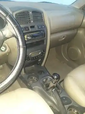 Veículo de Sucata hyundai santa fe (sm) 2.0 gls crdi do ano 2001 alimentado d4ea
