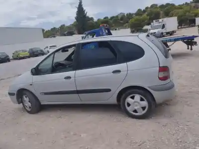 Scrapping Vehicle renault megane i scenic ja renault of the year 2001 powered f9q q7