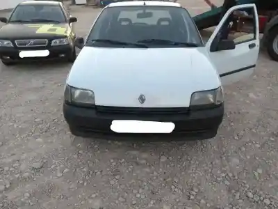 Veículo de Sucata RENAULT CLIO I (B/C57_, 5/357_) 1.2 (B/C/S572) do ano 1991 alimentado E5F