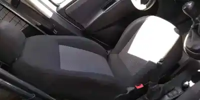 Veículo de Sucata fiat doblo active do ano 2015 alimentado 263a2000