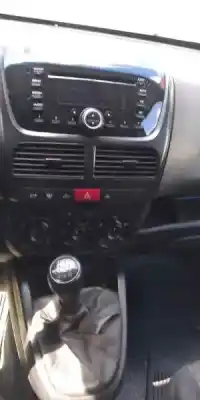 Veículo de Sucata fiat doblo active do ano 2015 alimentado 263a2000