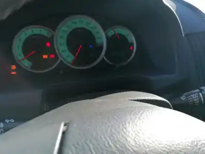 Veículo de Sucata toyota corolla verso (e12) 1.8 linea sol do ano 2004 alimentado 1zzfe