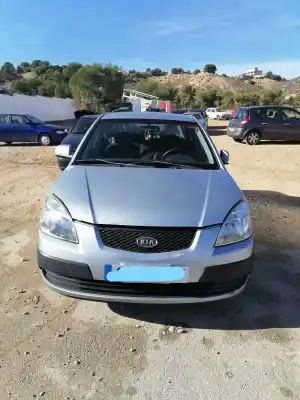 Veicolo di demolizione kia rio (jb) g4ee dell'anno 2006 alimentato g4ee