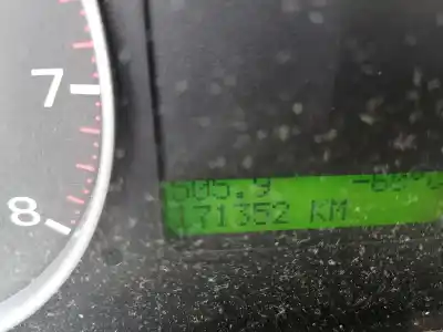 Здавання транспортного засобу ford focus c-max (dm2) 1.6 року 2003 потужний hwda