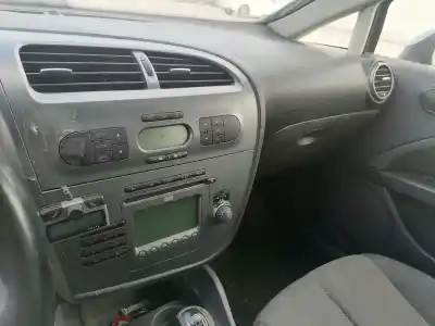 Здавання транспортного засобу seat leon (1p1) 2.0 tdi 16v року 2005 потужний bkd