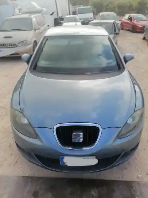 Scrapping Vehicle SEAT LEON (1P1) 2.0 TDI 16V of the year 2005 powered BKD