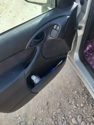 Scrapping Vehicle ford focus i (daw, dbw) 1.6 16v of the year 1998 powered fydb