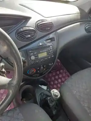 Scrapping Vehicle ford focus i (daw, dbw) 1.6 16v of the year 1998 powered fydb