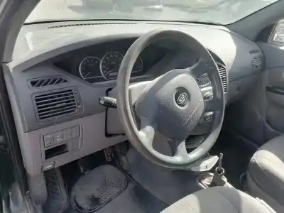 Sloopvoertuig daelim carens 2.0 crdi ex monovolumen van het jaar 2002 aangedreven d4ea