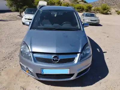 Здавання транспортного засобу OPEL ZAFIRA B ZAFIRA B року 2008 потужний Z19DT