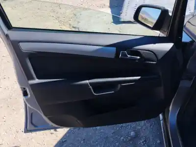 Sloopvoertuig opel zafira b zafira b van het jaar 2008 aangedreven z19dt