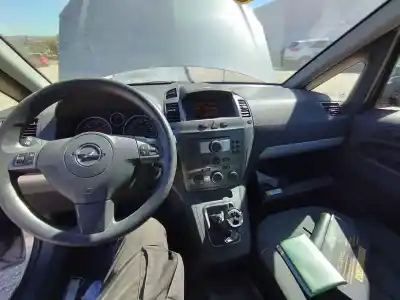 Sloopvoertuig opel zafira b zafira b van het jaar 2008 aangedreven z19dt