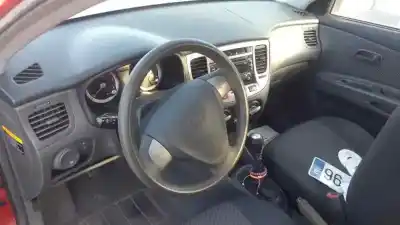 Scrapping Vehicle kia rio (jb) g4ee of the year 2006 powered g4ee