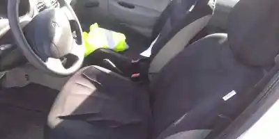 Verschrottungsfahrzeug renault kangoo (f/kc0) authentique des jahres 2003 angetrieben 