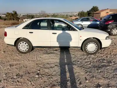 Здавання транспортного засобу audi a4 b5 (8d2) 1.8 року 1994 потужний adr