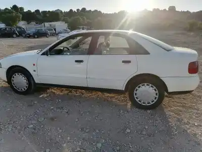 Здавання транспортного засобу audi a4 b5 (8d2) 1.8 року 1994 потужний adr