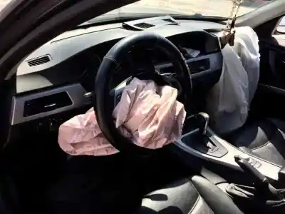 Scrapping Vehicle bmw serie 3 berlina (e90) 320d of the year 2006 powered 204d4