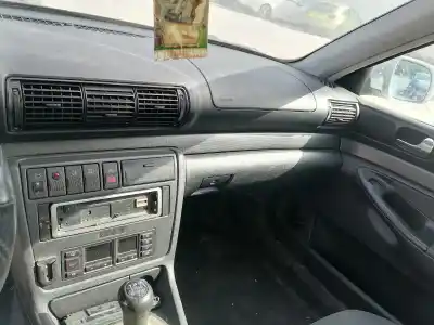 Здавання транспортного засобу audi a4 b5 (8d2) 1.8 року 1994 потужний adr