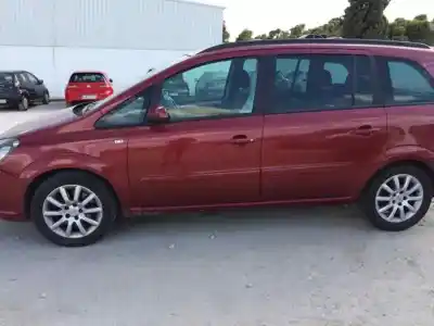 Veicolo di demolizione opel zafira b zafir b dell'anno 2006 alimentato z19dt