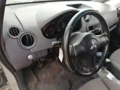 Здавання транспортного засобу mitsubishi colt cz3 berl. 5 (z30a) 1.5 di-d insport [1.5 ltr. - 70 kw di-d cat] року 2004 потужний 639939