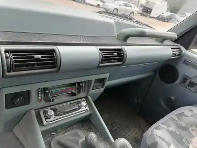 Здавання транспортного засобу land rover discovery (salljg/lj) 12 l року 1990 потужний d 12 l