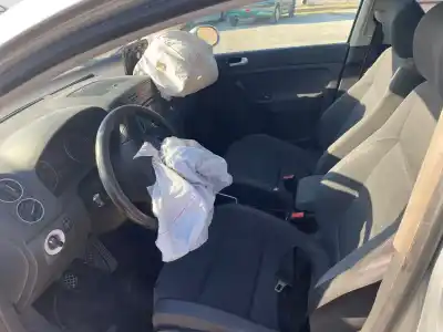 Veículo de Sucata volkswagen golf plus v (5m1, 521) 1.6 fsi do ano 2005 alimentado blf