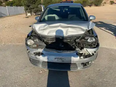 Veículo de Sucata volkswagen golf plus v (5m1, 521) 1.6 fsi do ano 2005 alimentado blf