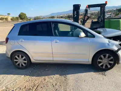 Veículo de Sucata volkswagen golf plus v (5m1, 521) 1.6 fsi do ano 2005 alimentado blf