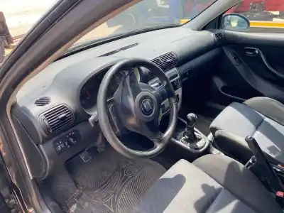 Здавання транспортного засобу seat leon (1m1) 1.6 16 v року 2004 потужний bcb