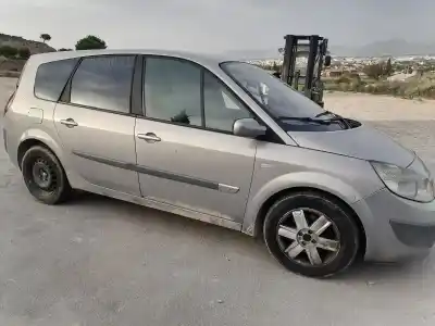 Scrapping Vehicle renault scenic ii (jm) d/f9q d8 of the year 2003 powered f9q d8