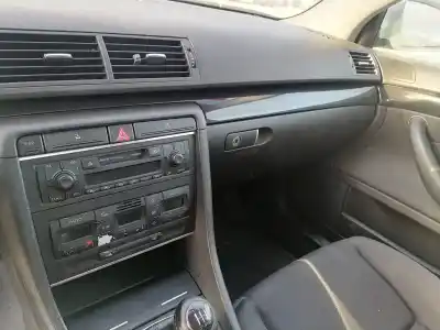 Veículo de Sucata audi a4 b6 avant (8e5) 1.8 t do ano 2001 alimentado avj