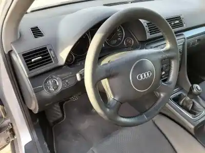 Veículo de Sucata audi a4 b6 avant (8e5) 1.8 t do ano 2001 alimentado avj