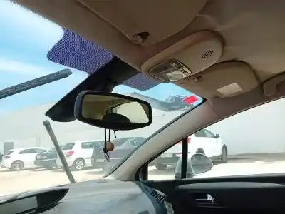 Veículo de Sucata citroen c4 berlina cool do ano 2008 alimentado 9hx