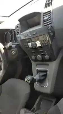 Здавання транспортного засобу opel zafira b cosmo року 2013 потужний a17dtr