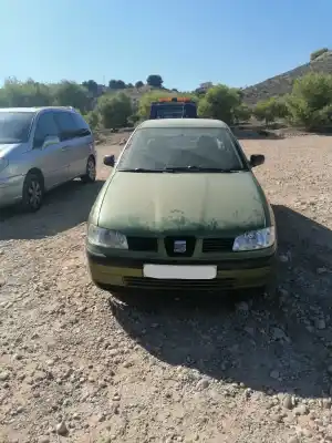 Veicolo di demolizione seat cordoba berlina (6k2) stella dell'anno 1999 alimentato akk