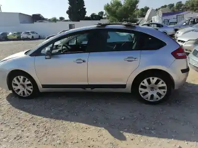 Veículo de Sucata citroen c4 berlina lx do ano 2004 alimentado 9hx