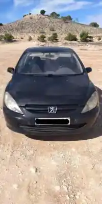 Véhicule à la ferraille peugeot 307 break / sw (s1) break xs de l'année 2004 alimenté rhydw10td