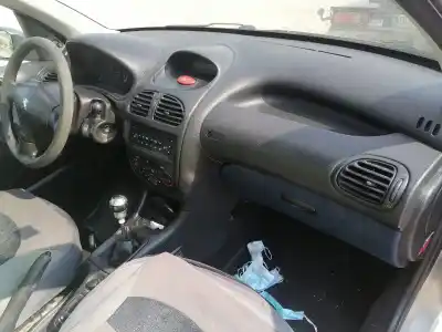 Vehicul casat peugeot 206 sw (2e/k) 1.4 al anului 1998 alimentat kfw