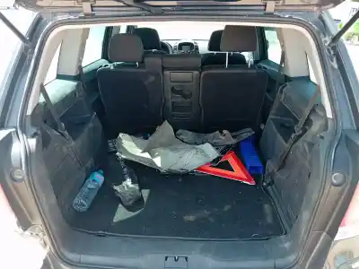 Здавання транспортного засобу opel zafira b cosmo року 2014 потужний a17dtr