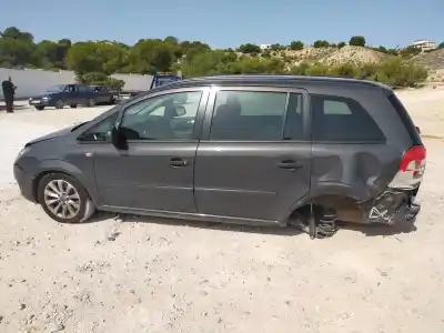 Здавання транспортного засобу opel zafira b cosmo року 2014 потужний a17dtr